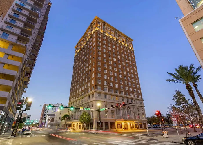 Hotel Flor Tampa Downtown, Tapestry Collection By Hilton